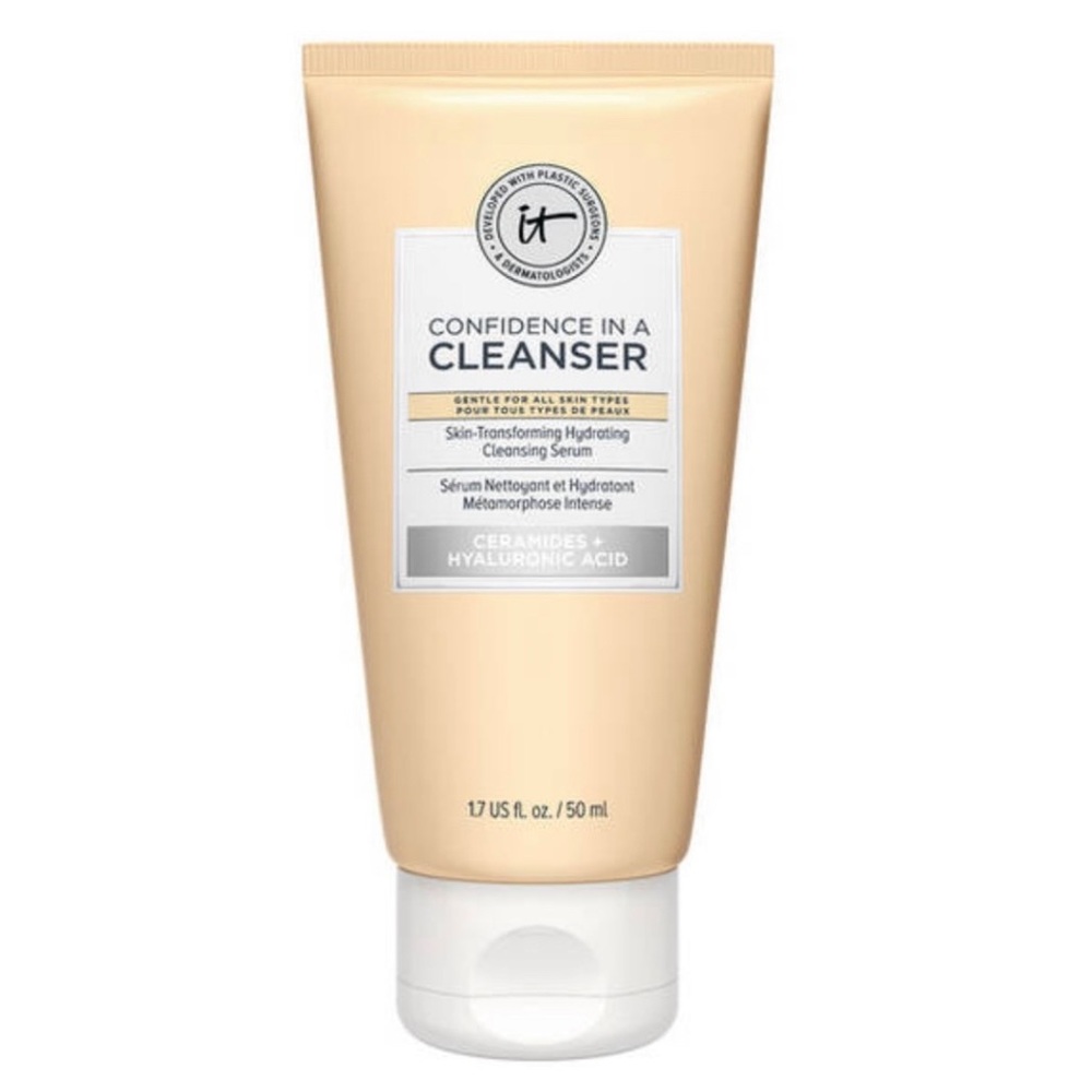 NEW! Small it cosmetics “Confidence in a Cleanser”
